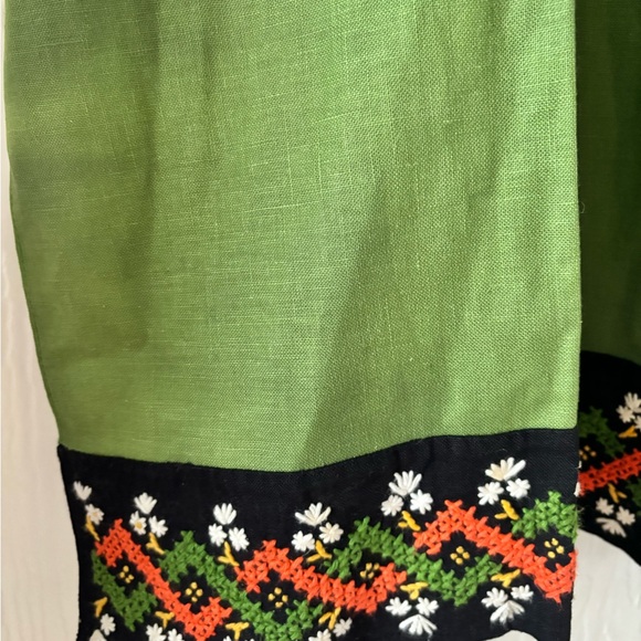 Vintage Needlepoint Embroidered Apron Scandinavian Style Green - Picture 5 of 10